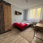 Apartament U Zegarmistrza Z Garazem
